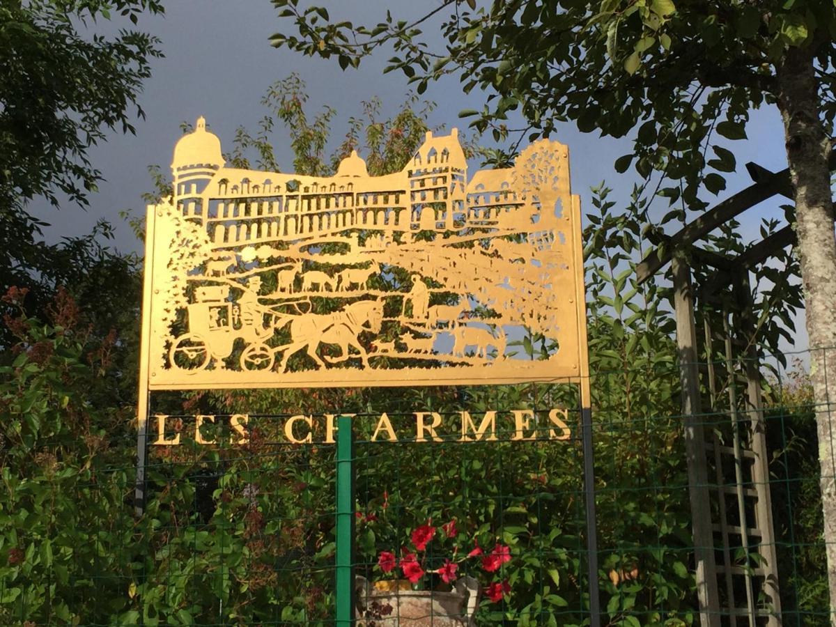 Valençay Les Charmes Bed & Breakfast エクステリア 写真