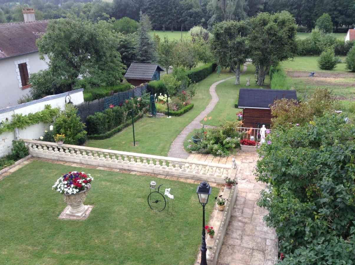 Valençay Les Charmes Bed & Breakfast エクステリア 写真